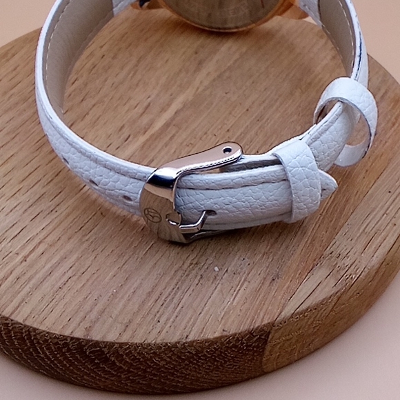 3T Quartz Watch - Picture 3 of 6